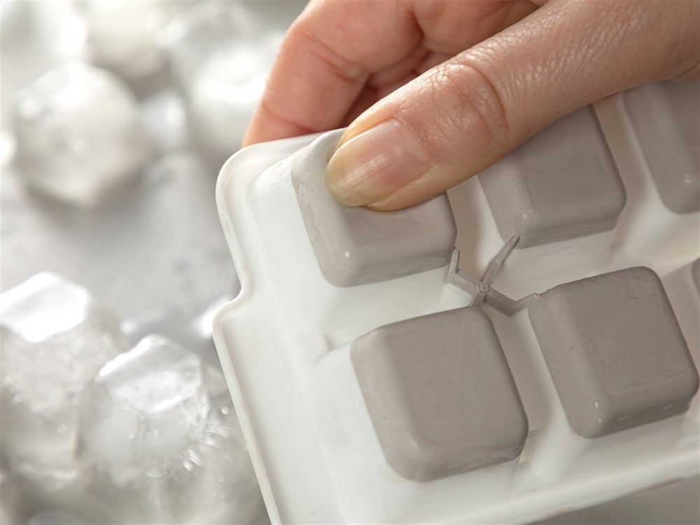 Creative Plastic Capped Ice Mould 8,9x25,3x3,9 cm Beige