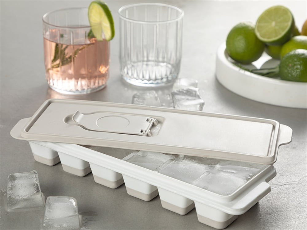 Creative Plastic Capped Ice Mould 8,9x25,3x3,9 cm Beige
