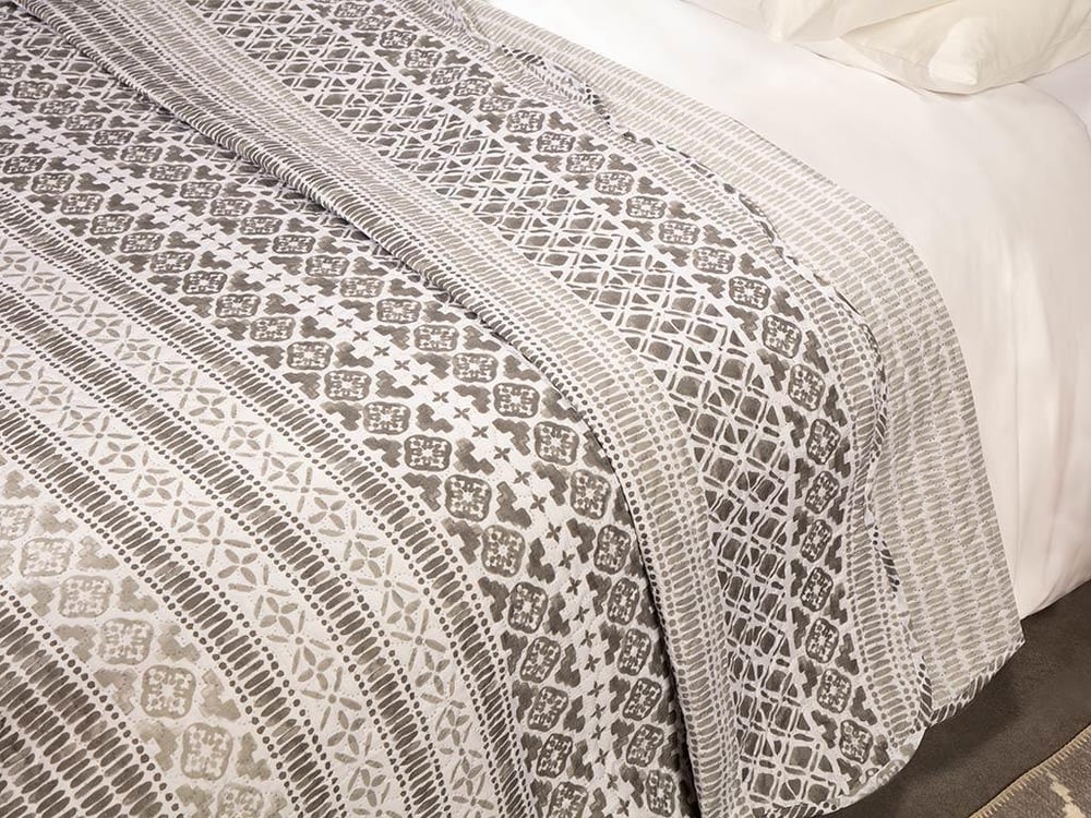 Diamant etnic Persoană dublă  CUVERTURĂ DE PAT MU 200x220 cm Сиво
