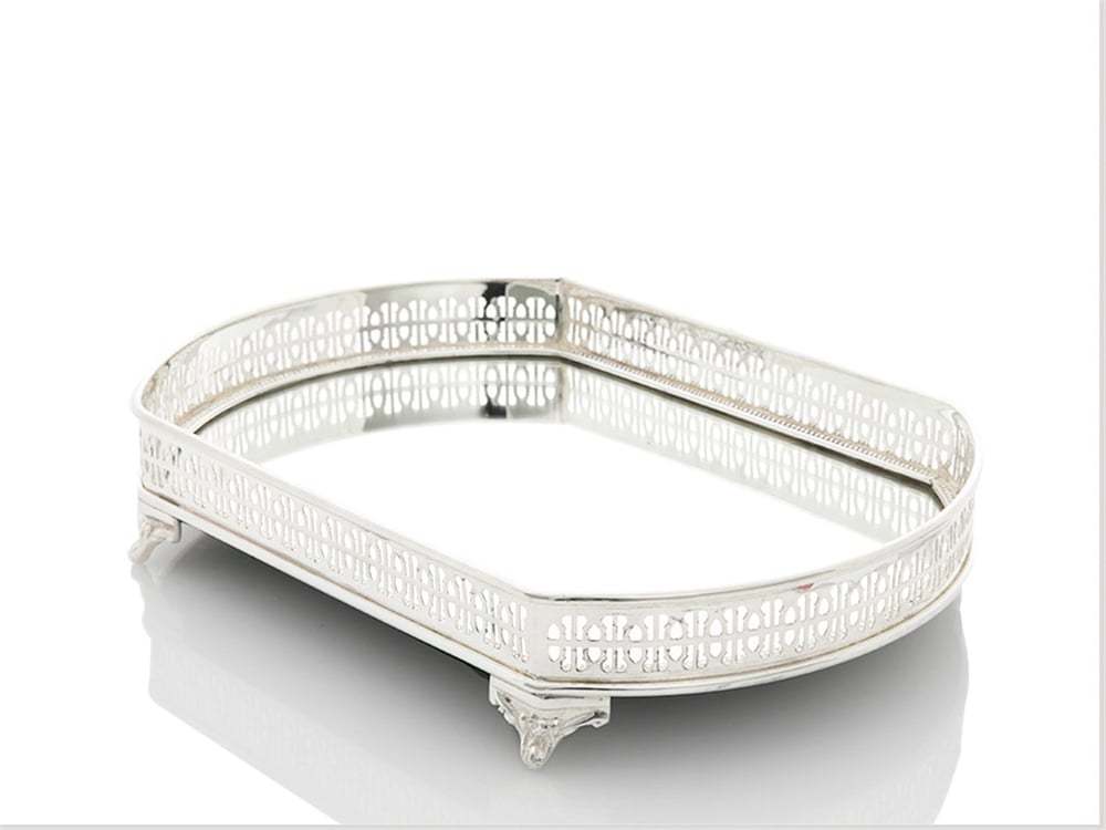 Elegant Placat cu argint  TAVĂ 32x22 cm Argint.