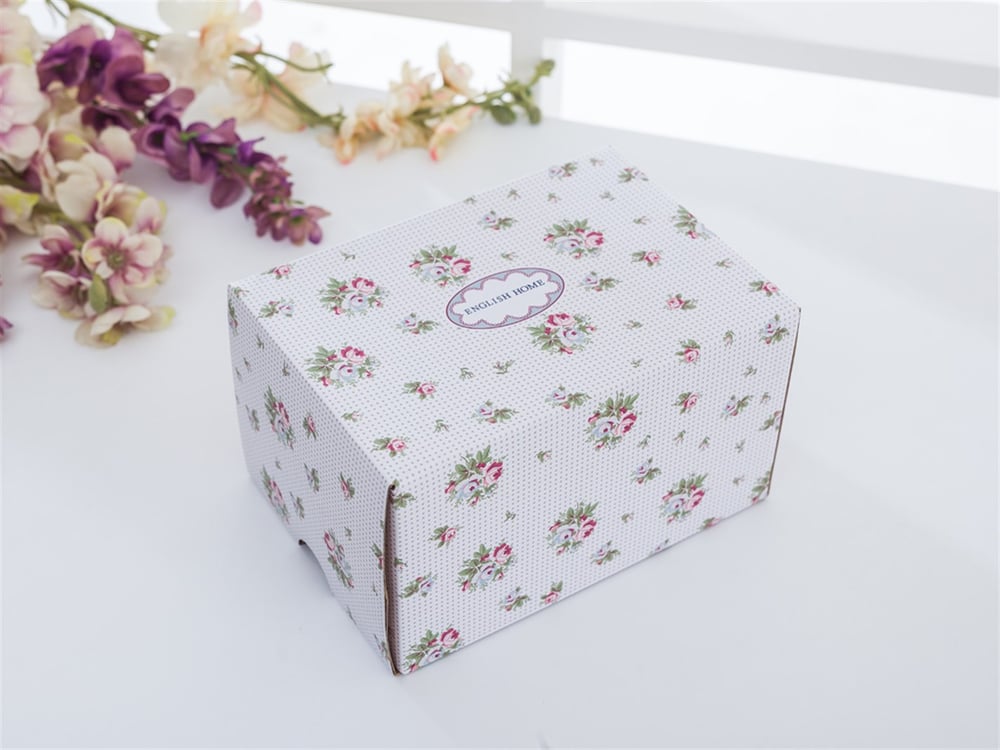 Iarna a crescut  Bonetă China Cană De Călătorie 300 Ml Roz