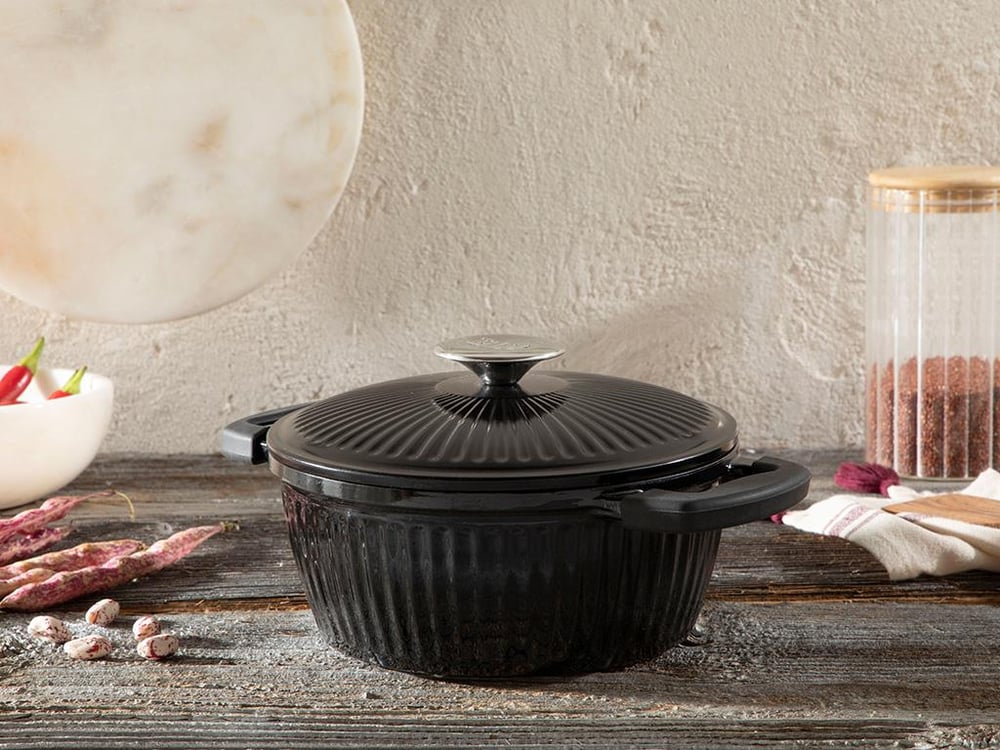 Master Cast Induction Aluminum Casting Deep Pan 20 cm Black