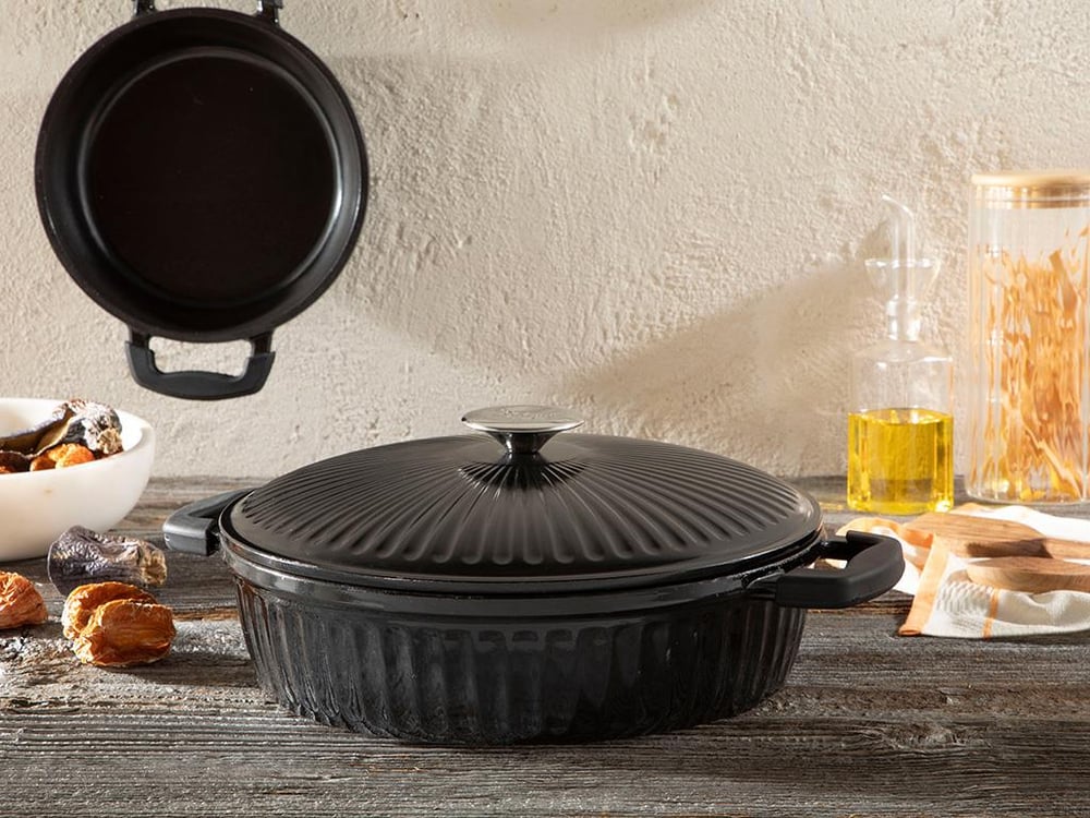 Master Cast Induction Aluminum Casting Small Pan 28 cm Black