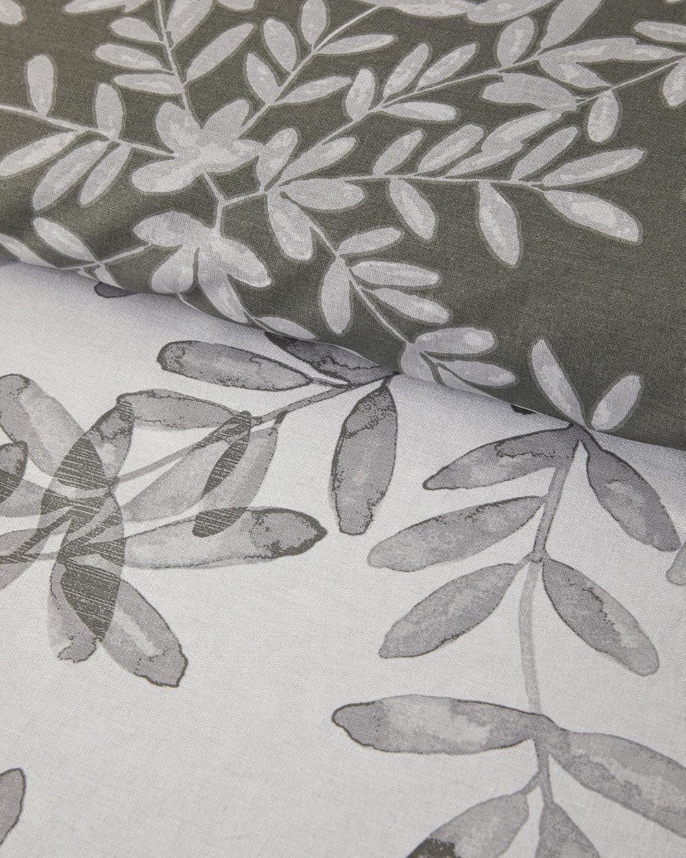Olive Twig Set Lenjerie De Pat Single - Set Lenjerie De Pat Bumbac | English Home, 160 x 220 cm, Verde măsliniu