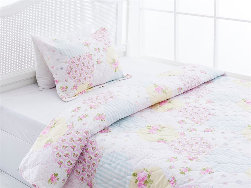 Patch Lover Patch Pentru o persoana  SET CUVERTURĂ DE PAT 160x240 cm Roz