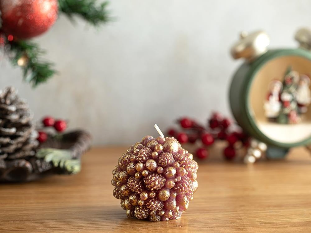 Pinecone Ball Candle 6,6x6,6x6,7 cm Claret Red