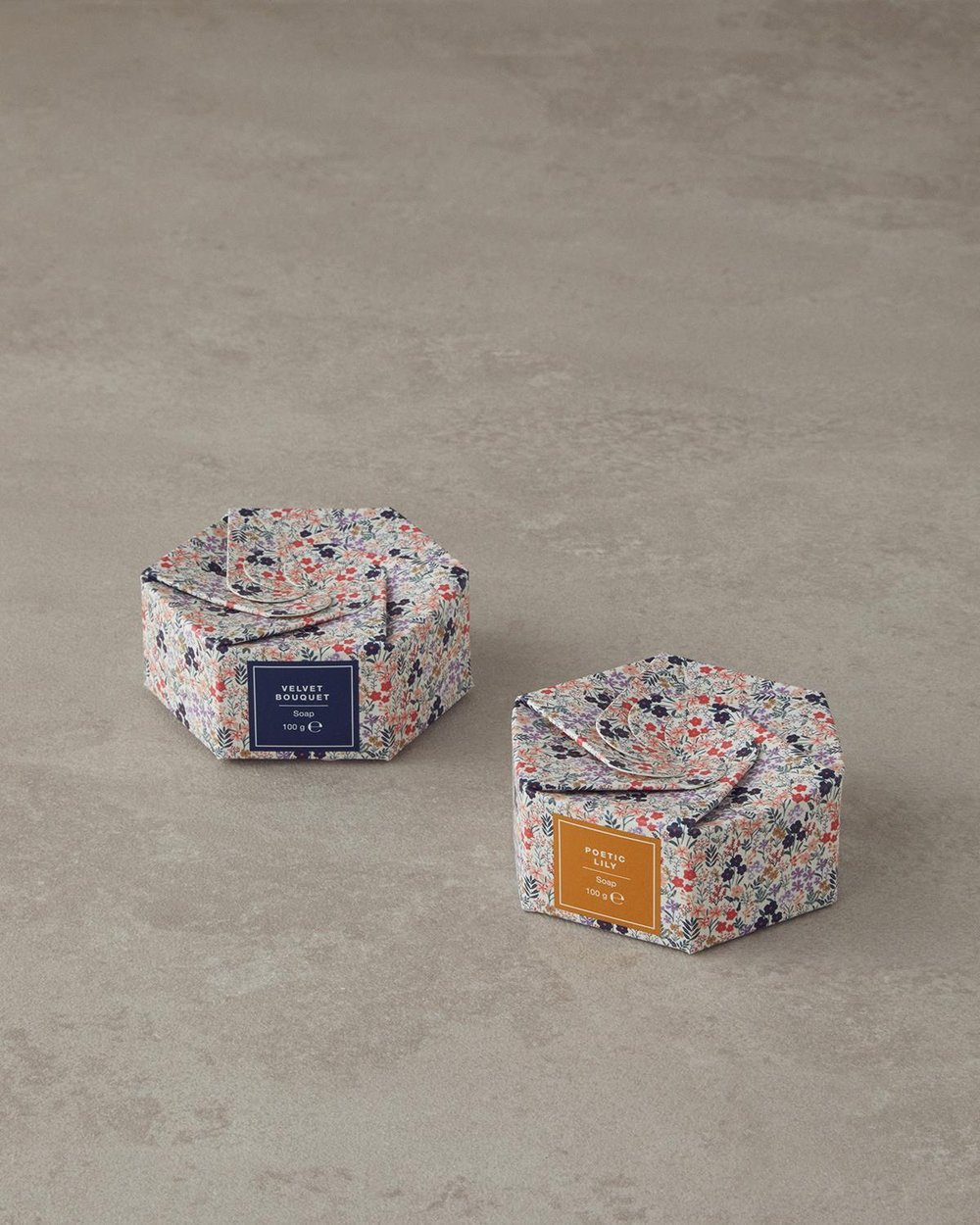 Sapun solid, Poetic Lily, 100 gr, transparent