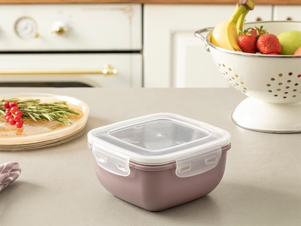 Stella Plastic Square Storage Box 900 ml Damson