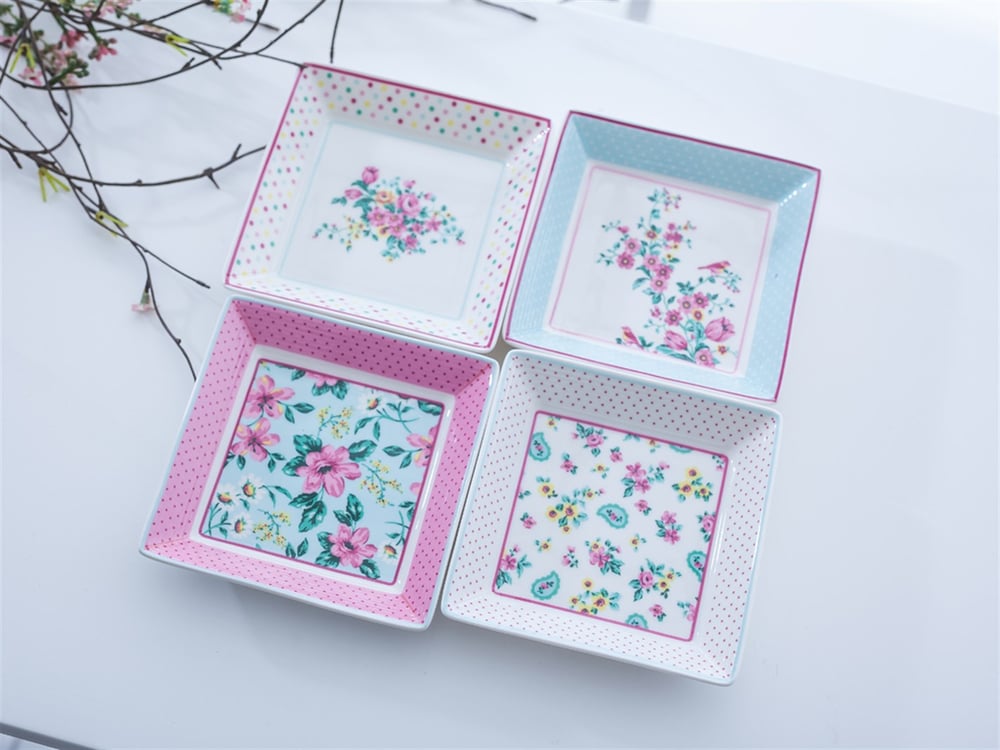 Tulip Bone China 4 Pcs Appetizers . .