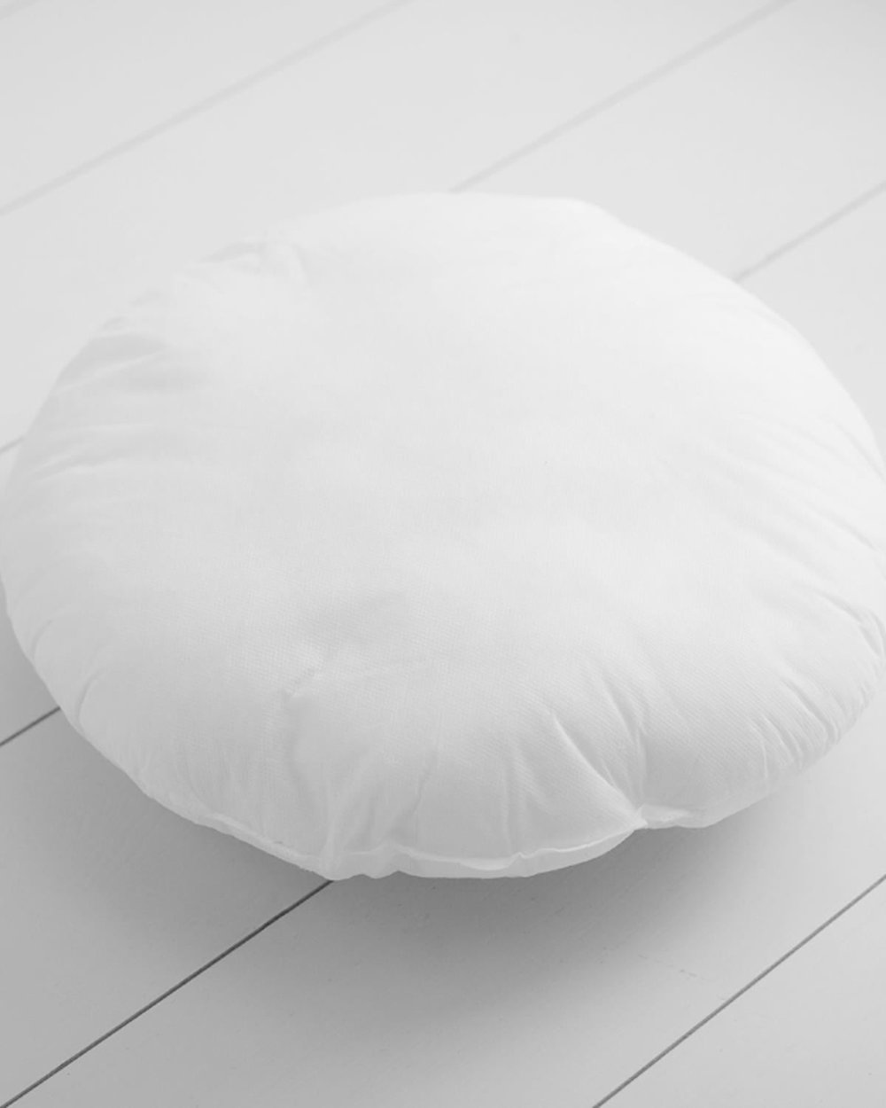 Round Lace Pillow 42 cm White