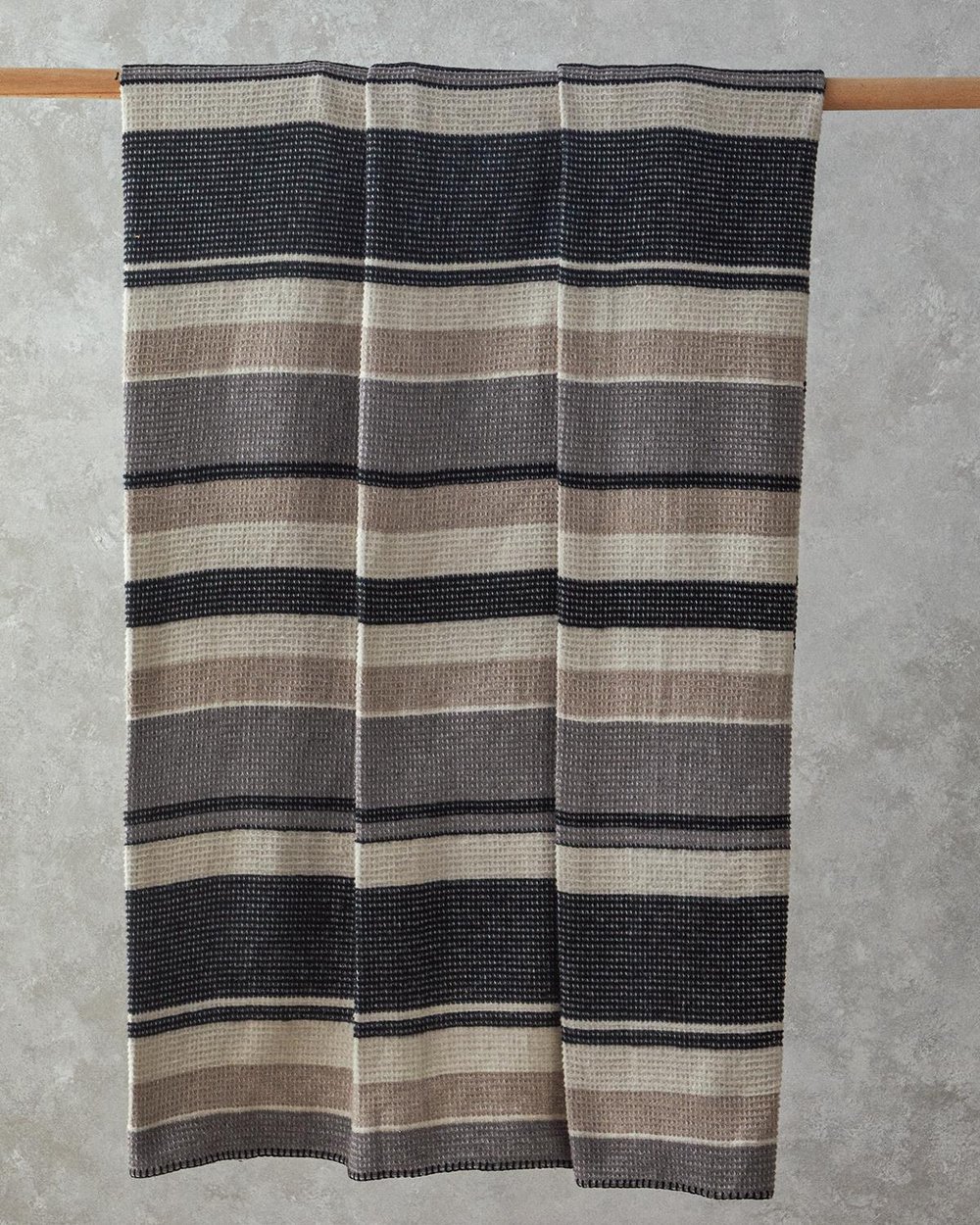 Striped Four Seasons Double Blanket 180x220 cm Anthracite