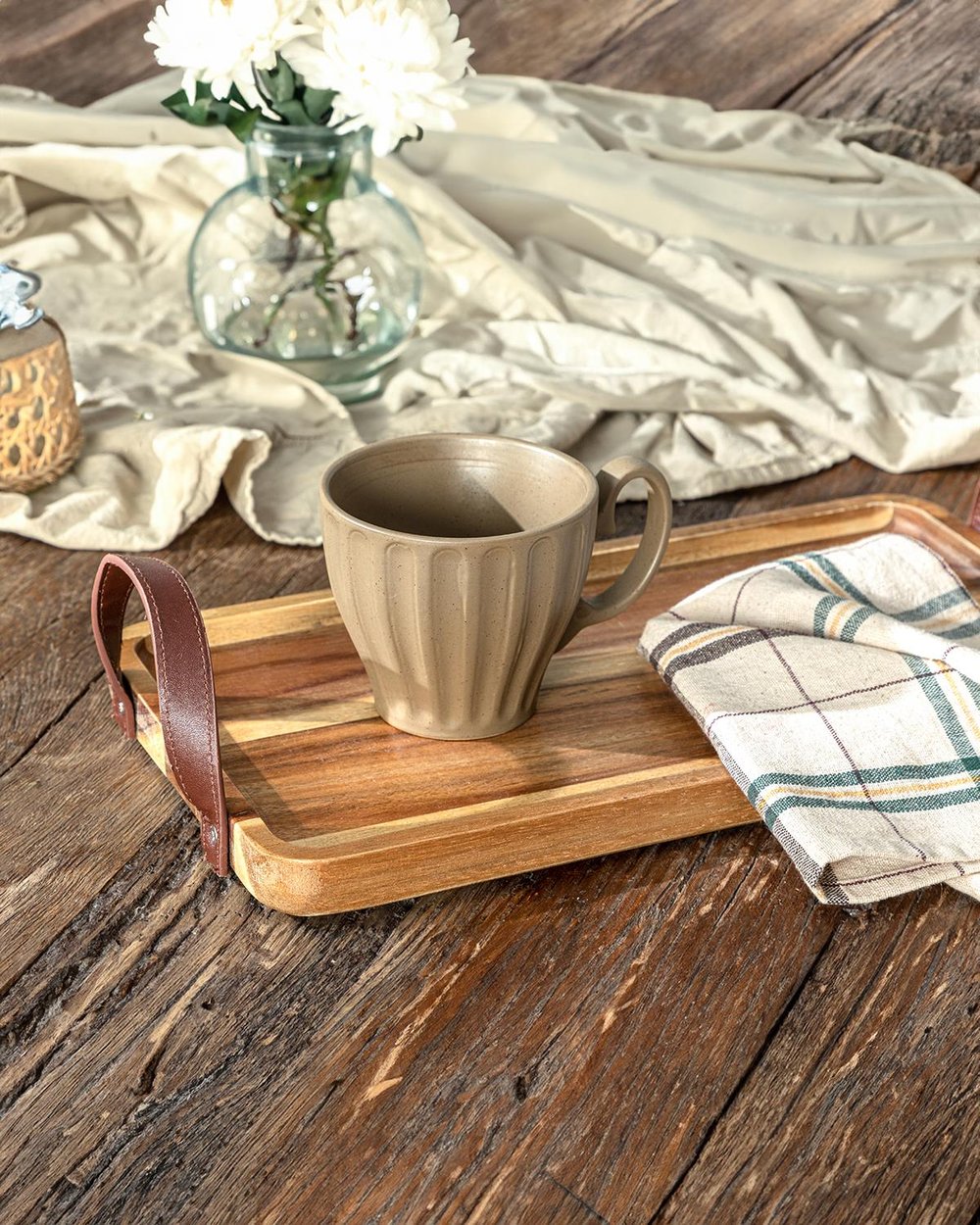 Daisy Acacia Tray 36x20 cm Brown