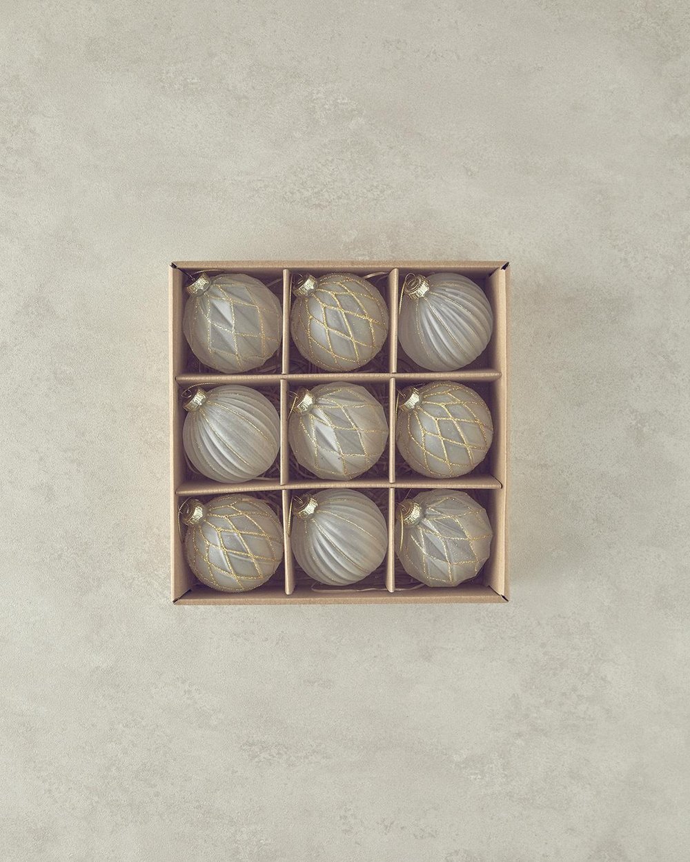 Gold Striped Висящ Аксесоар 9 бр. Стъкло 8 cm Бял - Златен..