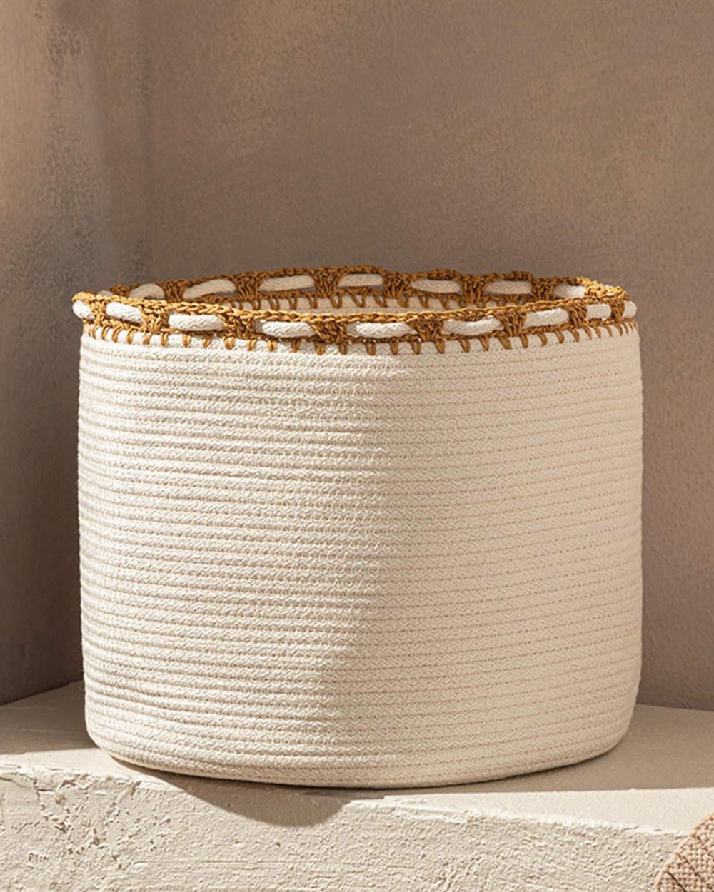 Lace Knitting Basket 30x25 Ecru