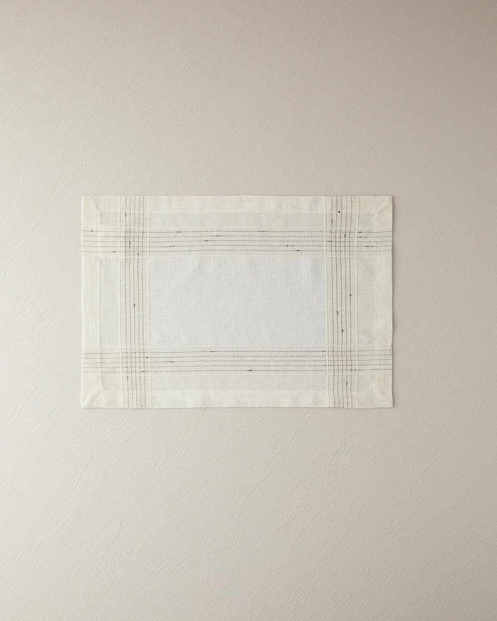 Luxe Linen Look Подложки За Хранене 2 бр. Полиестер 35x50 см Кремаво - Черен