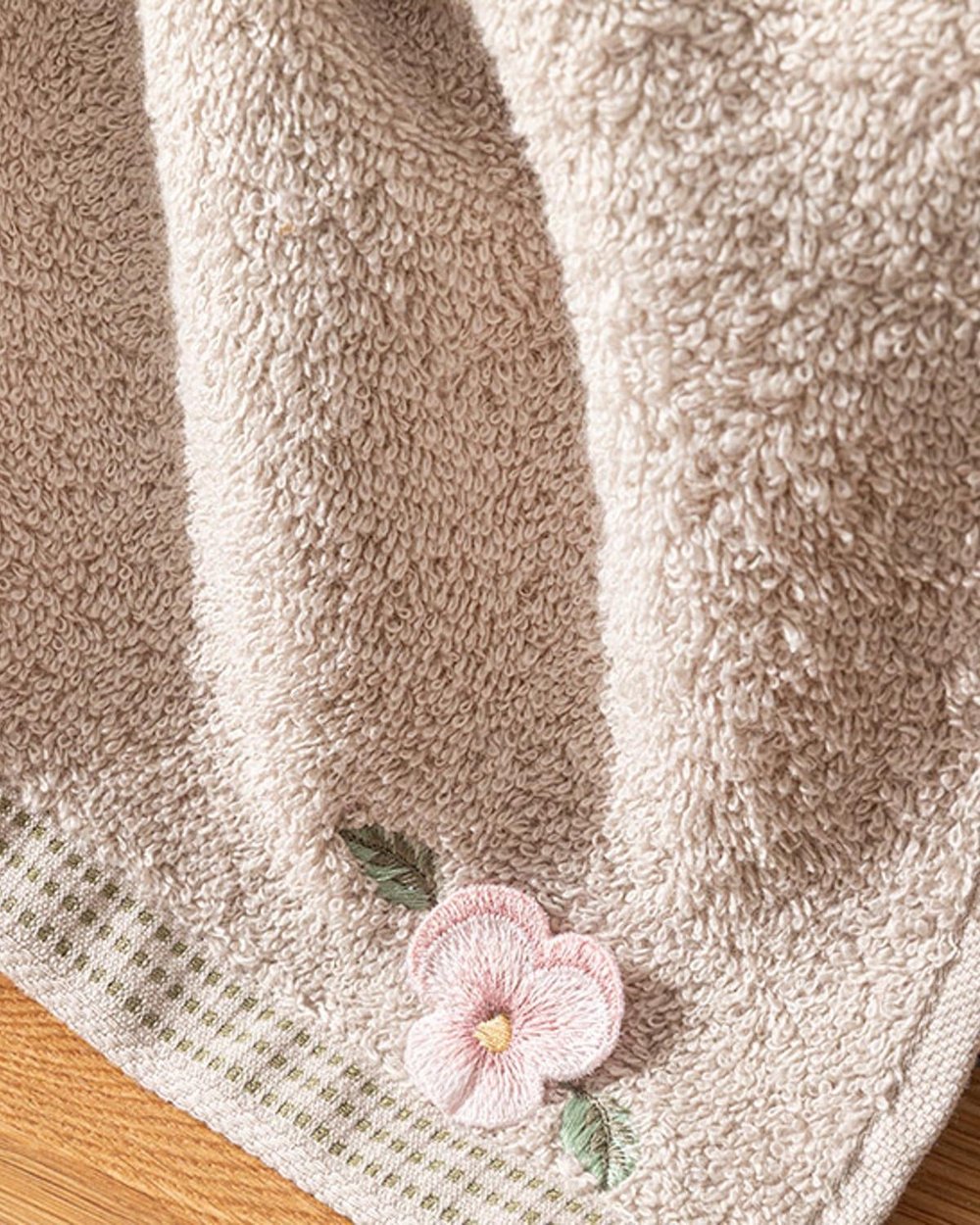 Mauve Кърпа За Ръце С бродерия 30x45 см Бежов
