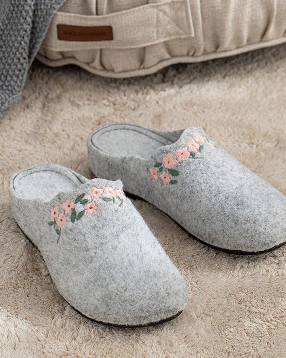 Mini Flower felt Women Home Slippers 39 Gray