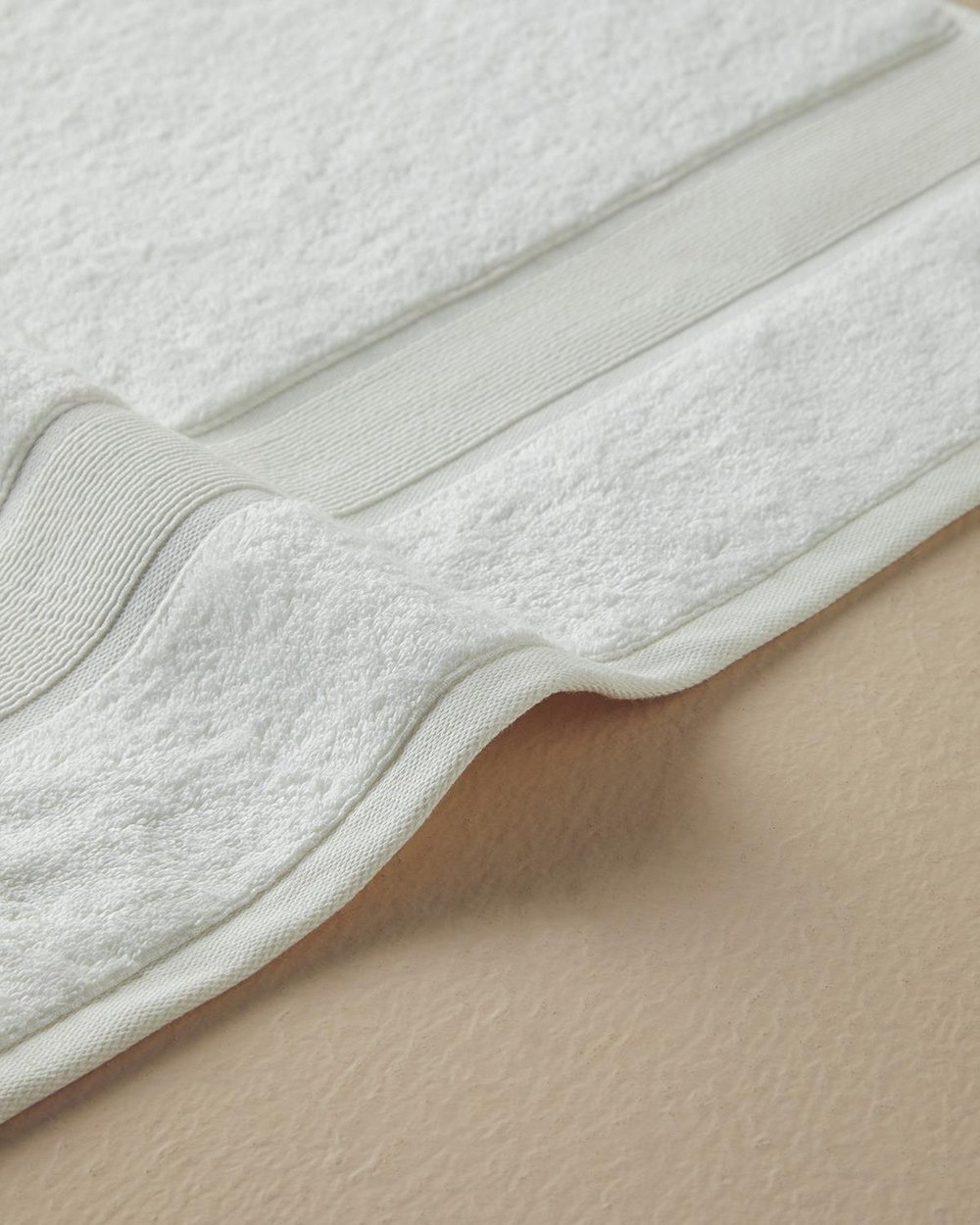 Poffy Soft&Premium Cotton Bath Towel 70x140 cm Ecru