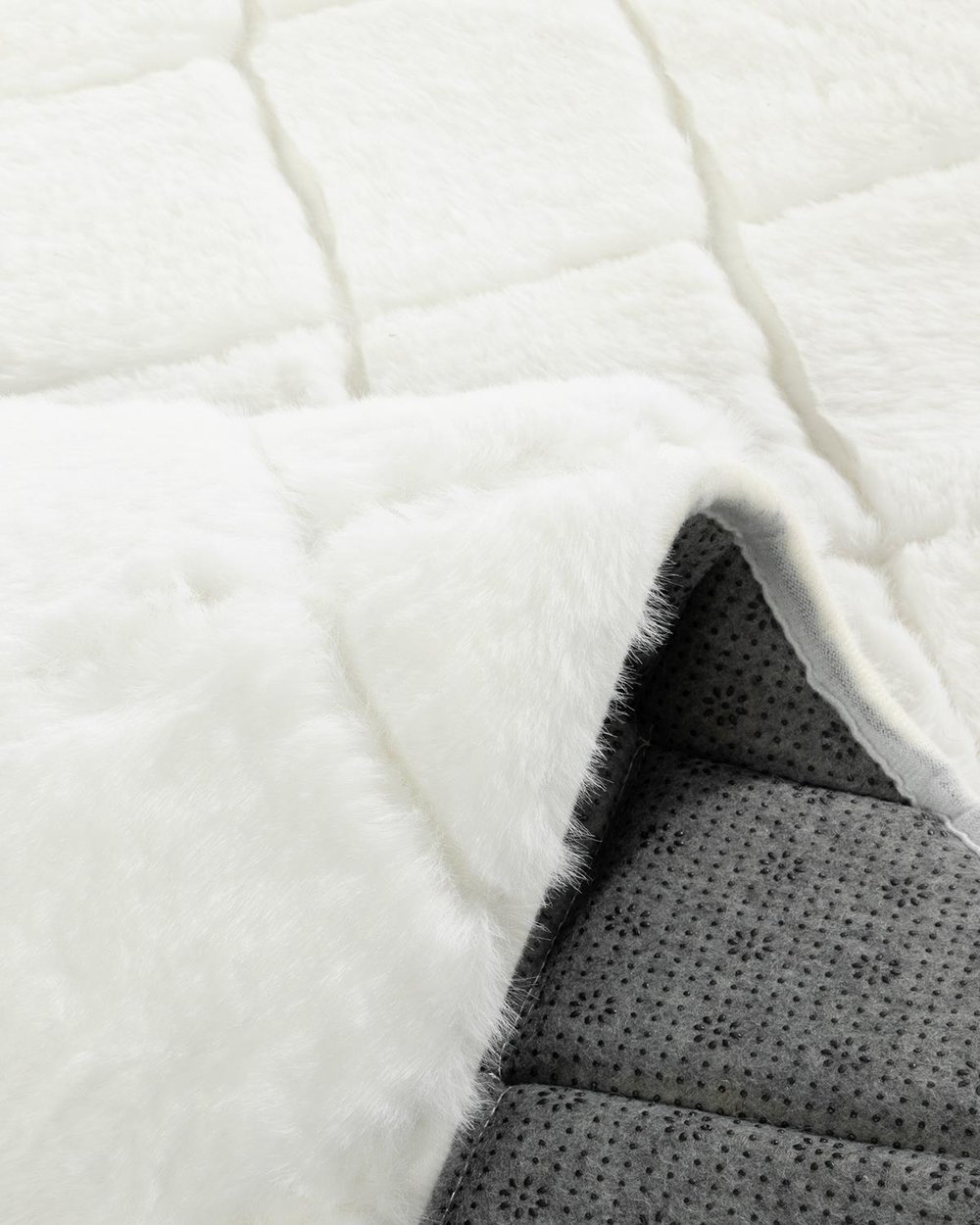 Soft Touch Rabbit Plush Carpet 120x180 cm White