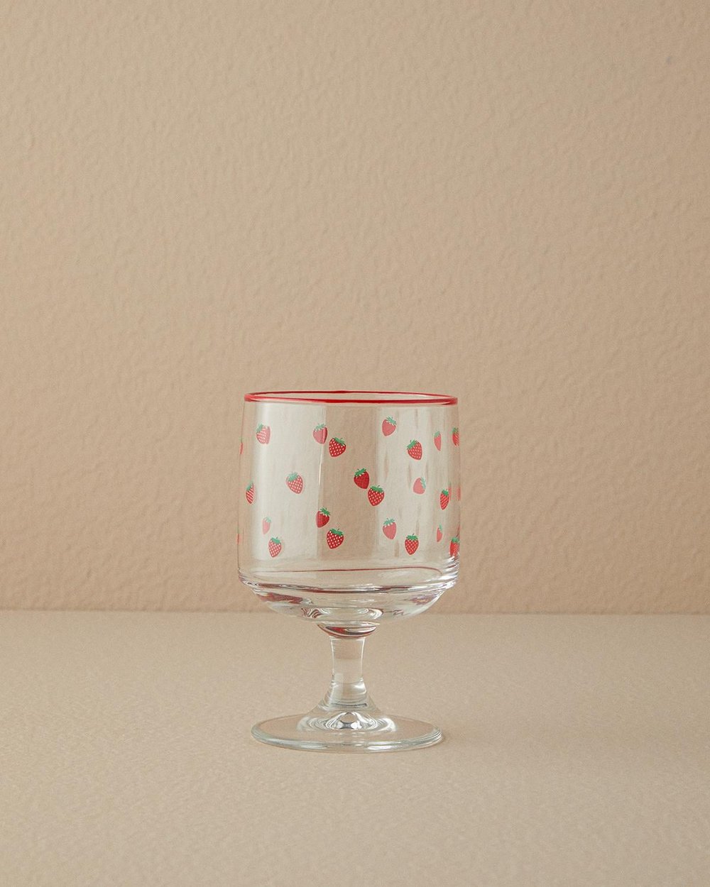 Strawberry Glass 3 pcs Cup 300 ml Red
