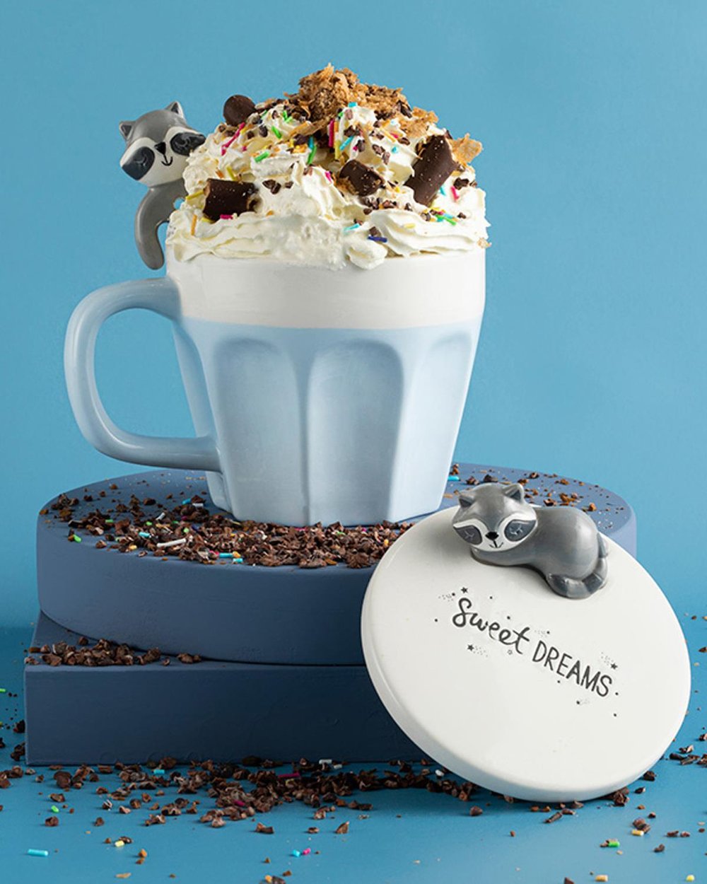 Sweet Racoon Dolomite Lidded with spoon Cup 340 ml Light Blue