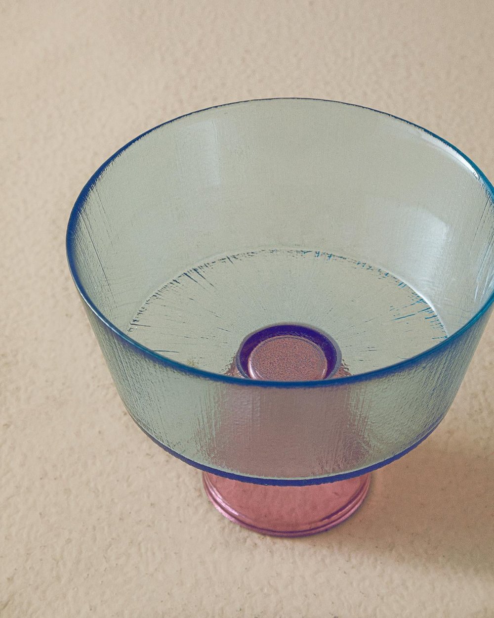 Unique Patch Glass With Legs Presenter 16 cm Blue - Pink