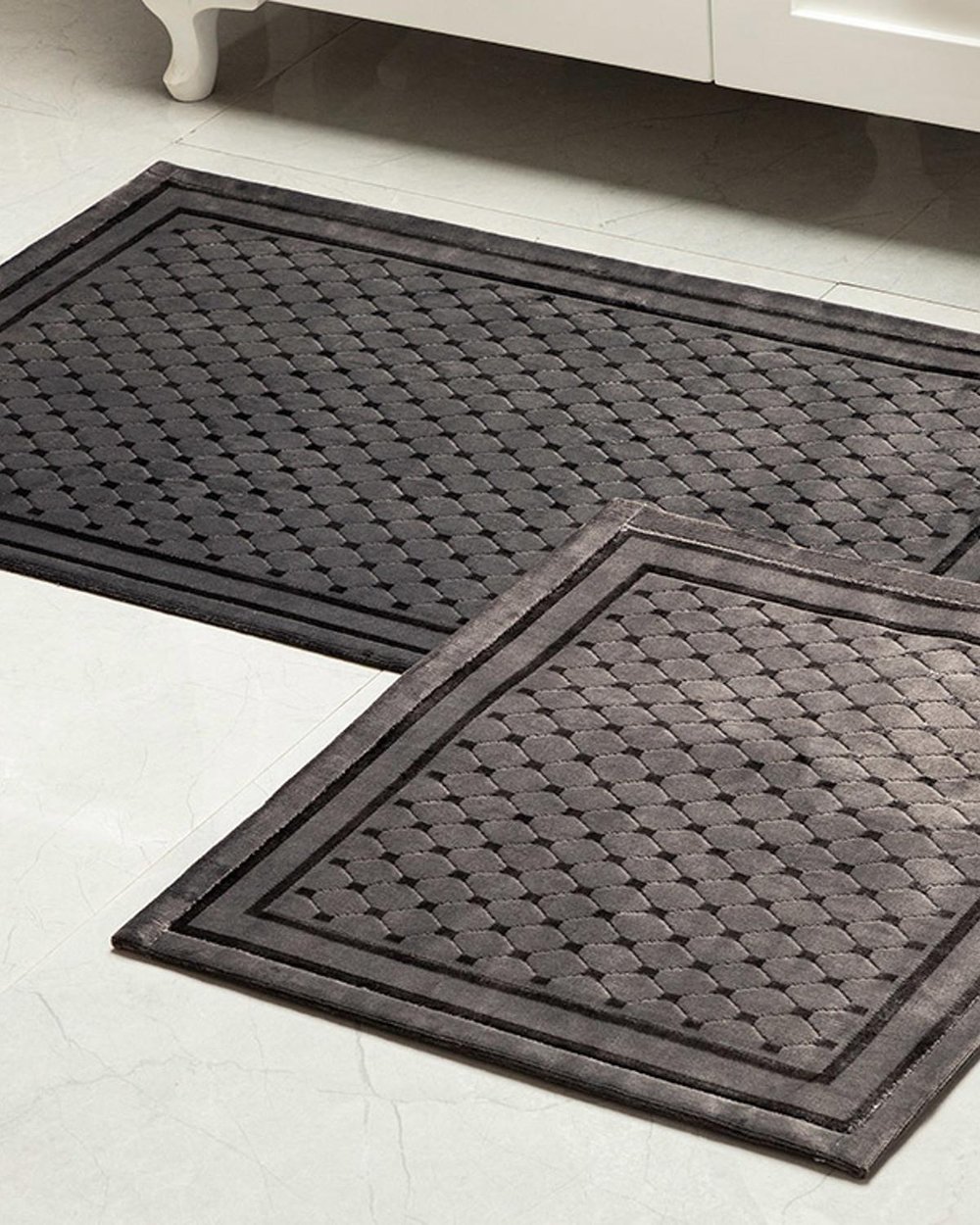 Velvet Touch Комплект Постелки За Баня Кадифе 60x90 см + 50x60 см Бледосив.