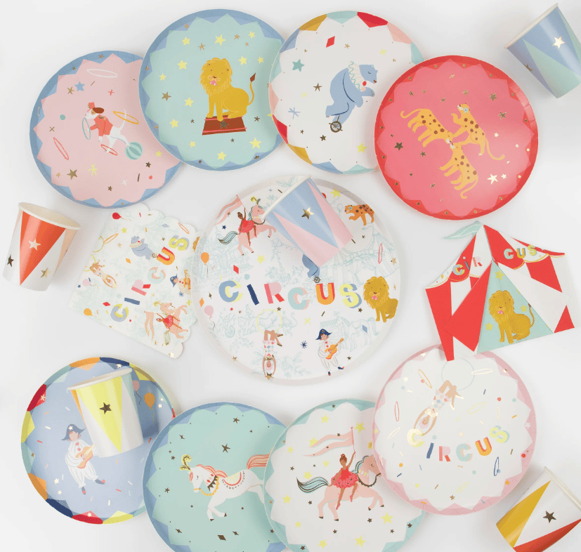 Meri Meri - Circus Shaped Big Top Napkins - Şekilli Sirk Peçete (16Lı)