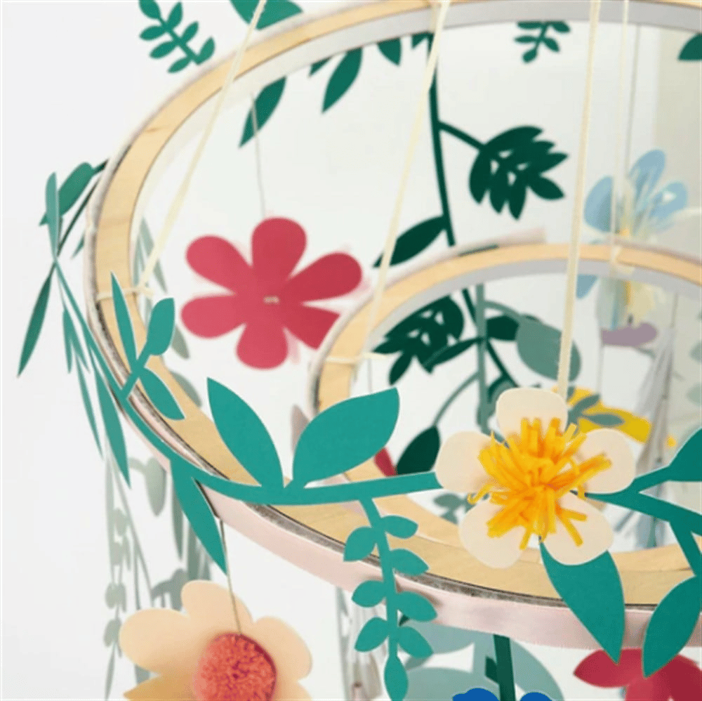 Meri Meri - Paper Garden Chandelier - Bahçe Süs Avize