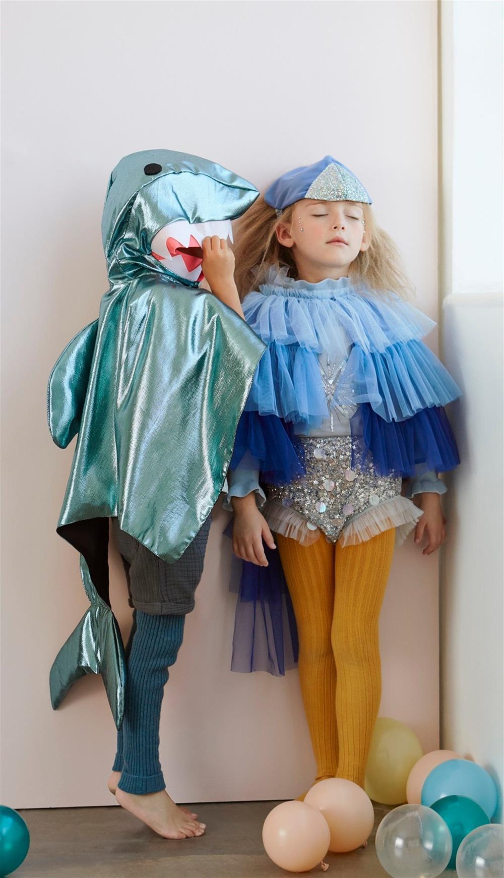 Meri Meri - Shark Cape Dress-Up - Köpek Balığı Pelerinli Kostüm