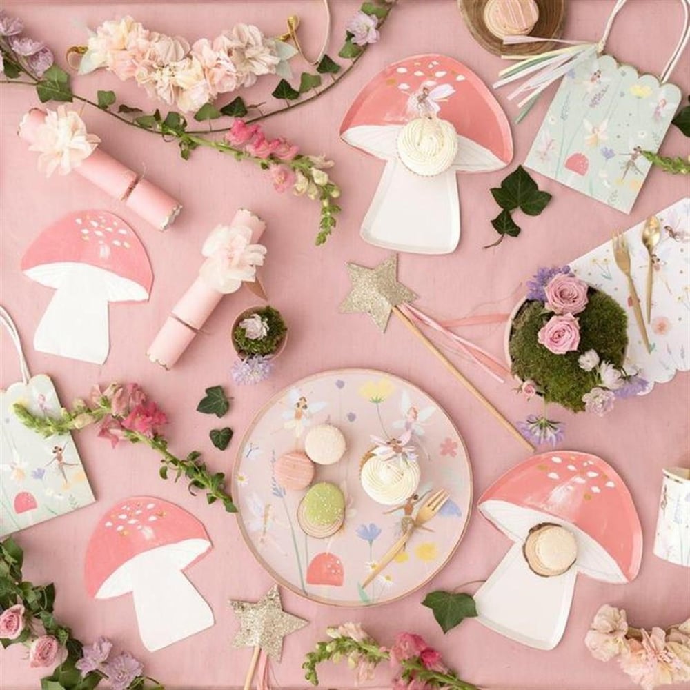 Meri Meri - Fairy Toadstool Plates - Perili Mantar Tabaklar - 8Li