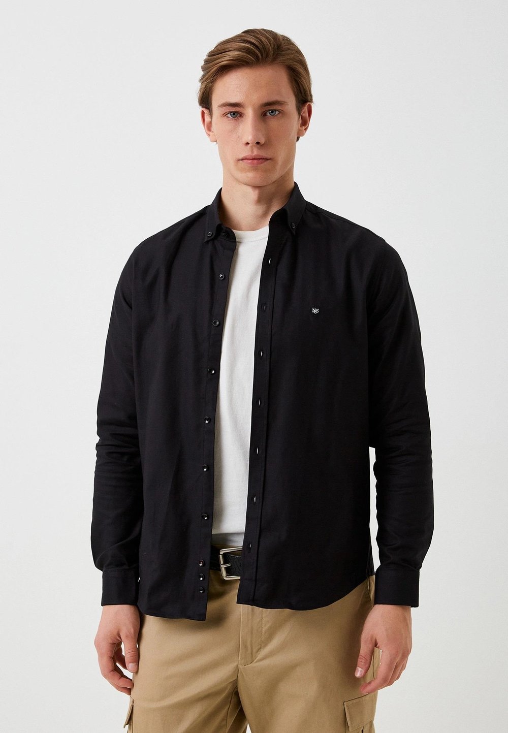 Erkek Gömlek Pamuklu Ön Pat'lı Slim Fit Düğmeli Yaka Logo Detaylı Gömlek NCS JEANS 7276