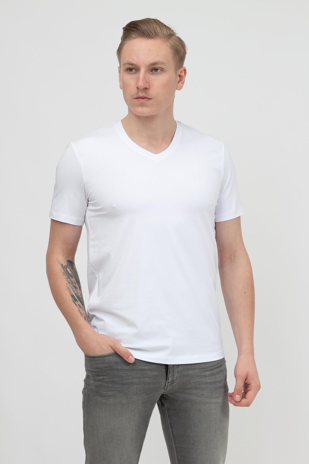 Armani Exchange Erkek V Yaka T-Shirt Beyaz