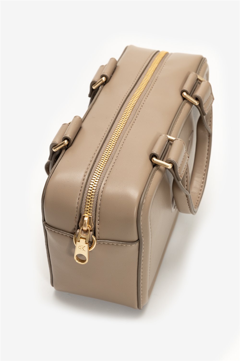 Calvin Klein Bold CK Elongated Tote Kadın Mini Omuz Çantası Kahverengi