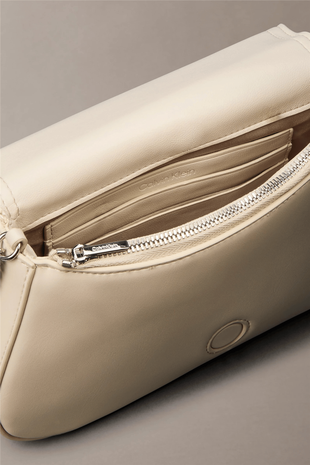 Calvin Klein Ck Curved Wallet On Chain Kadın Cüzdan Bej