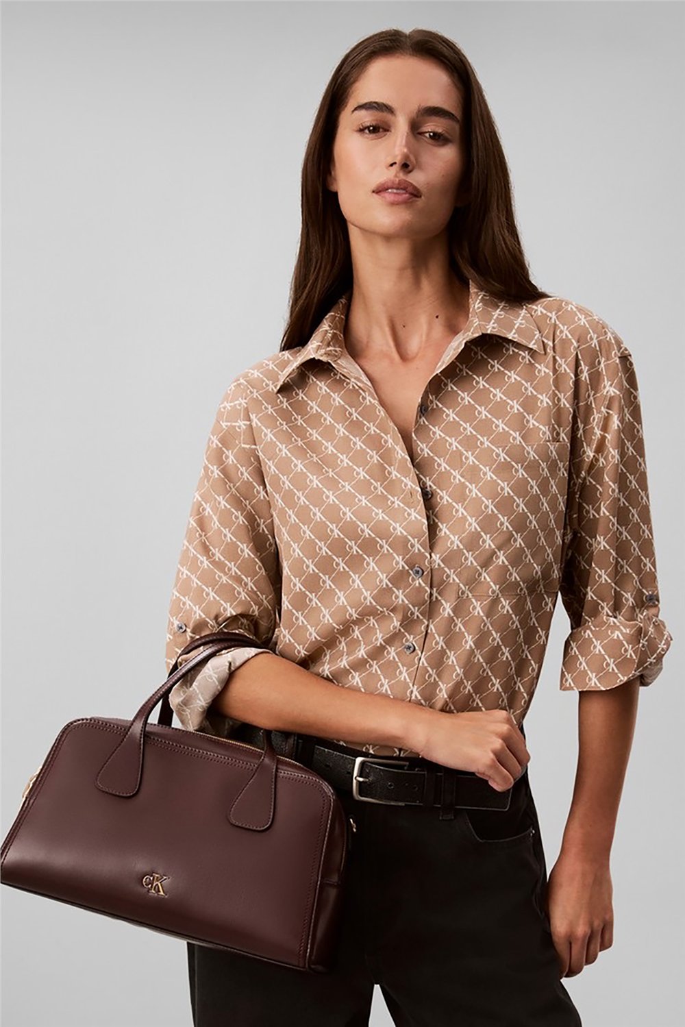 Calvin Klein Ck Medium Bowling Bag Kadın Mini Omuz Çantası Siyah