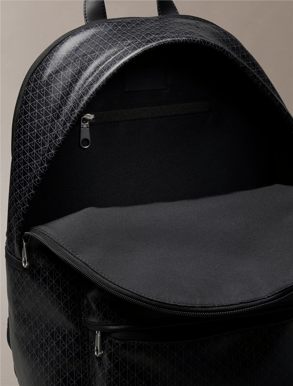 Calvin Klein Emblem Aop Coated Canvas Campus Erkek Sırt Çantası Siyah
