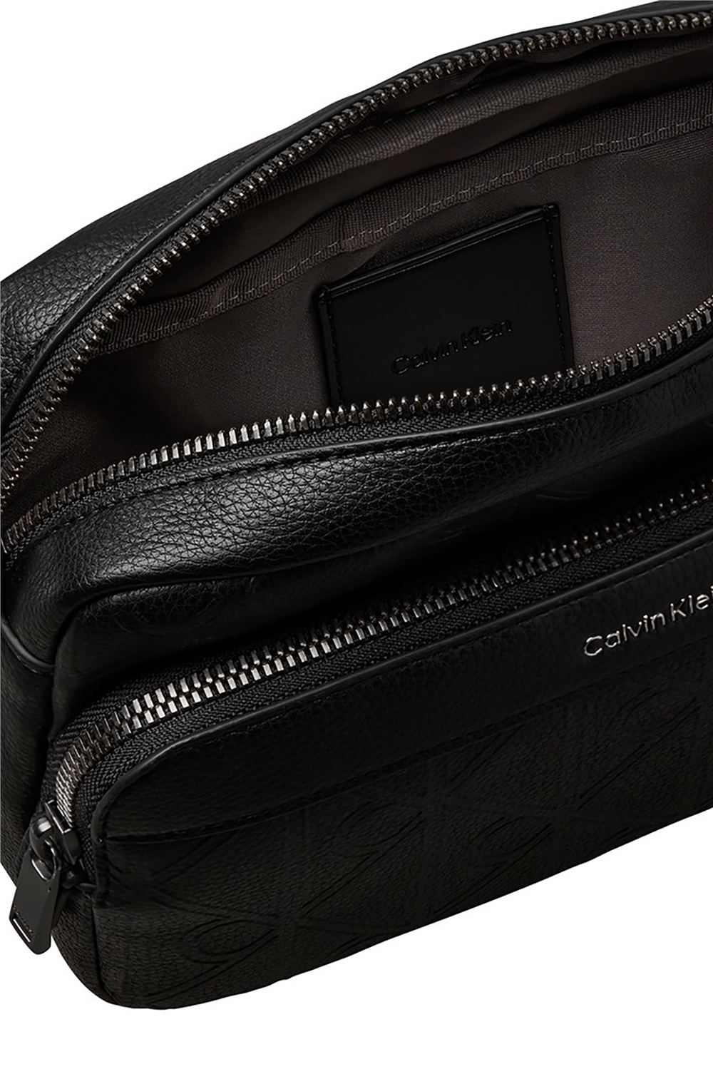Calvin Klein Emblem Aop Deboss Erkek Reporter Çanta Siyah