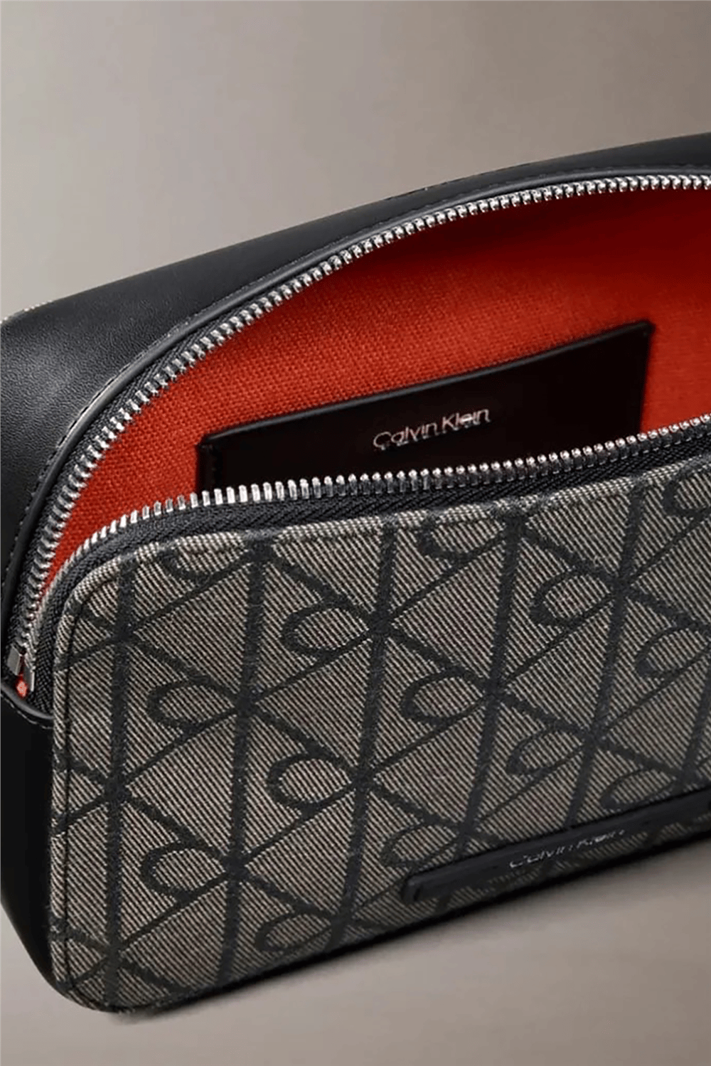 Calvin Klein Emblem Aop Jacquard Camera Bag Kadın Mini Omuz Çantası Yeşil