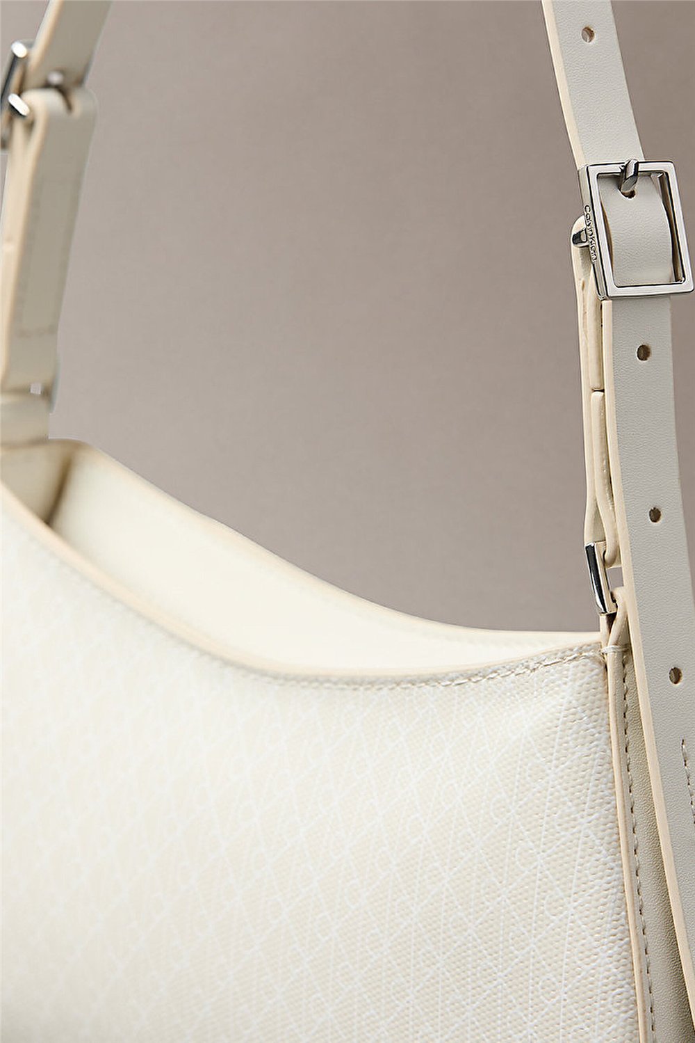 Calvin Klein Emblem Aop Small Shoulder Bag Kadın Mini Omuz Çantası
