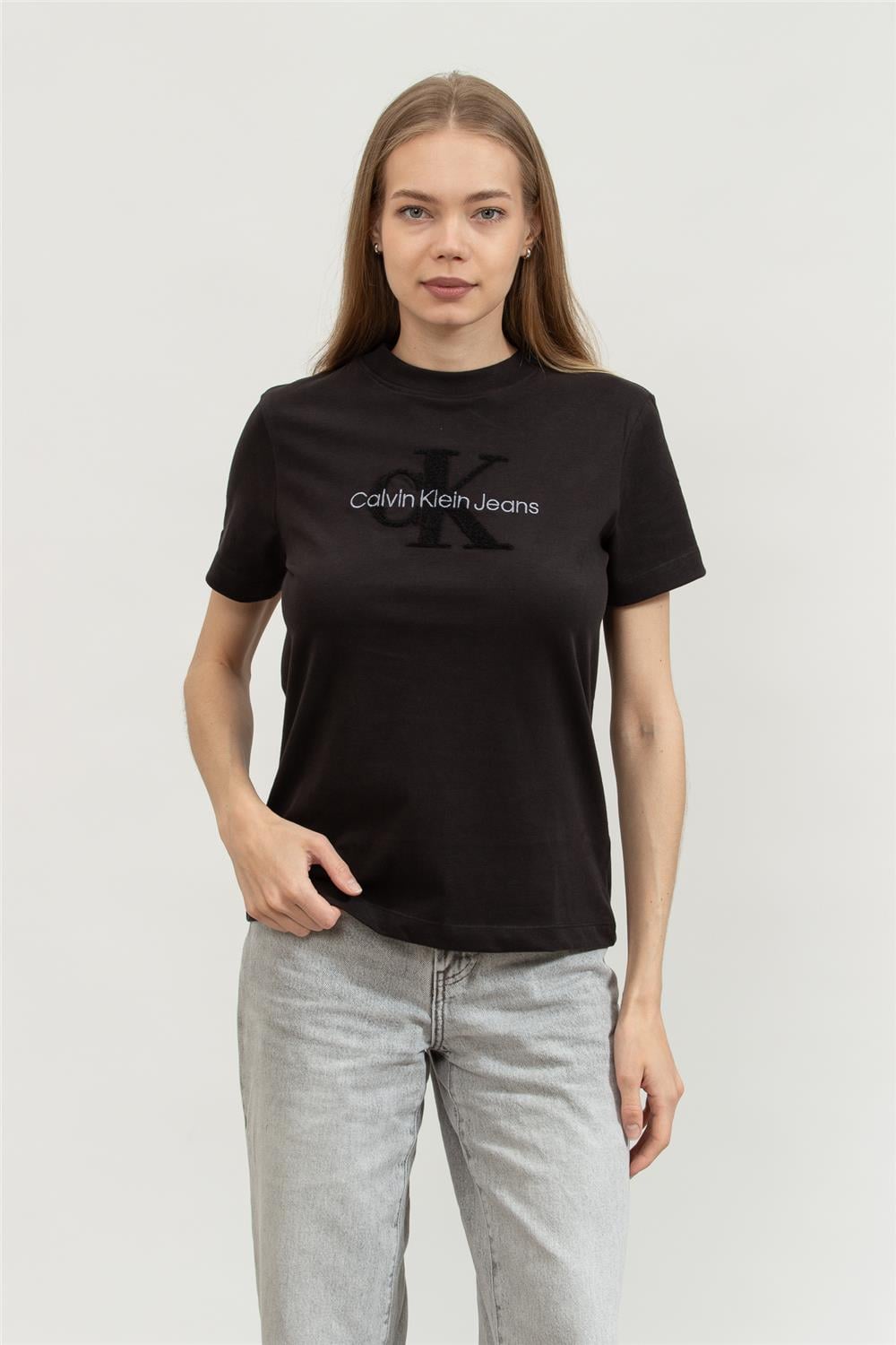 Calvin Klein Kadın Bisiklet Yaka T-Shirt Siyah