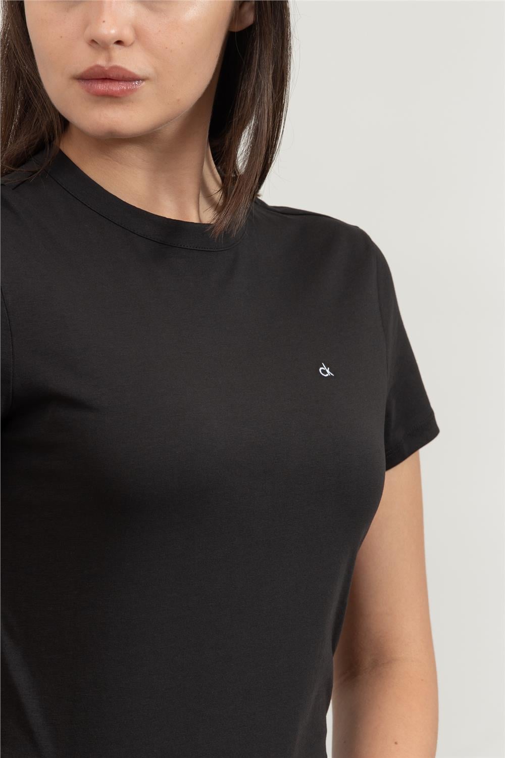 Calvin Klein Kadın Bisiklet Yaka T-Shirt Siyah