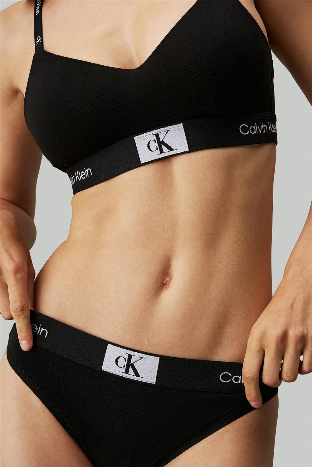 Calvin Klein Modern Kadın Külot Siyah