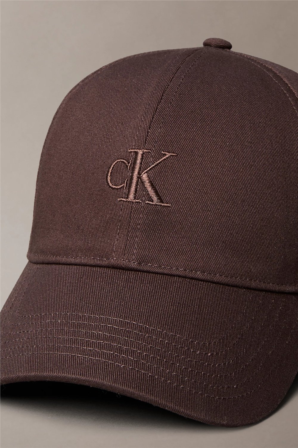 Calvin Klein Monogram Embroidery Baseball Cap Kadın Baseball Şapka Kahverengi