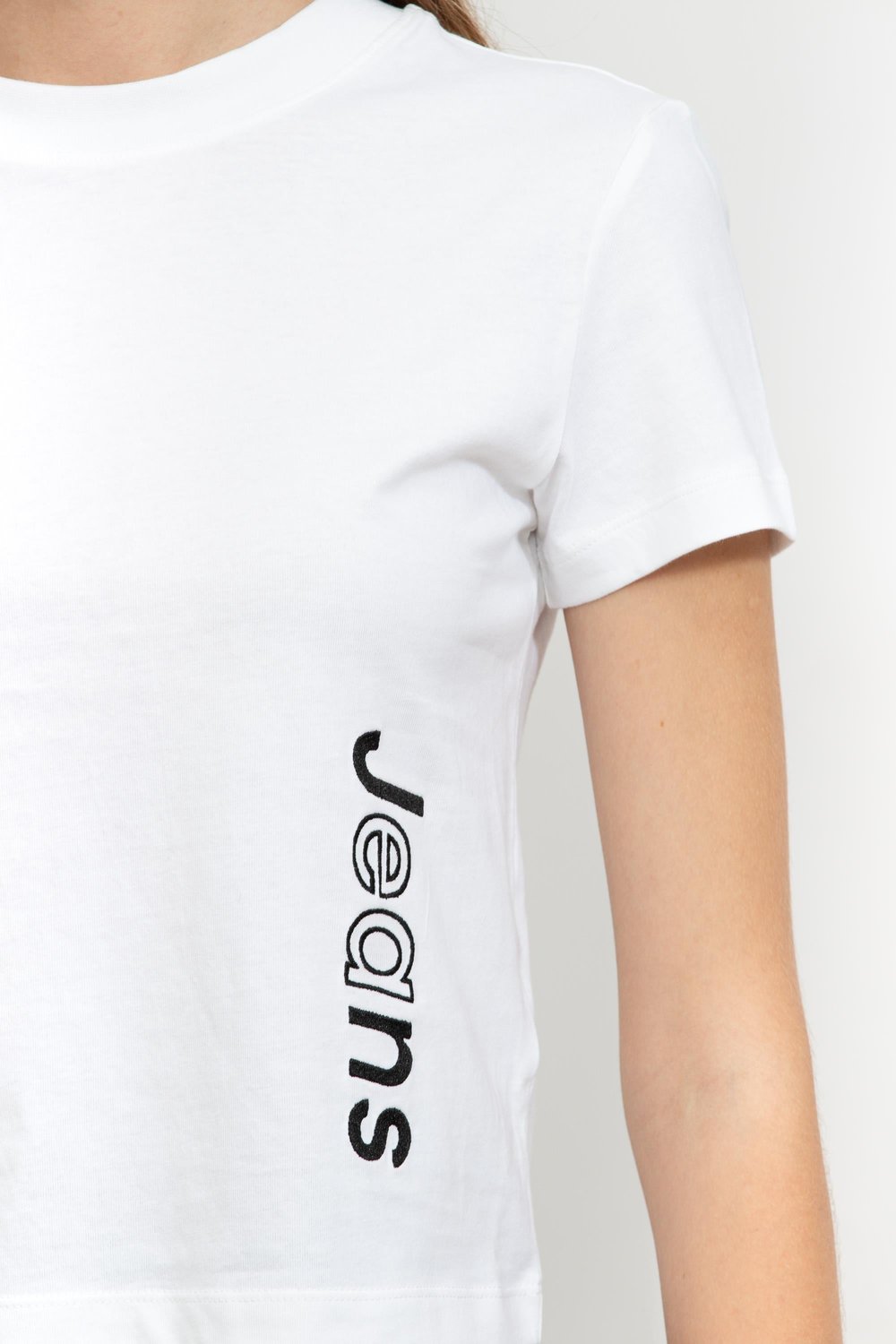 Calvin Klein Multi Placement Logo Baby Kadın Bisiklet Yaka T-Shirt Beyaz