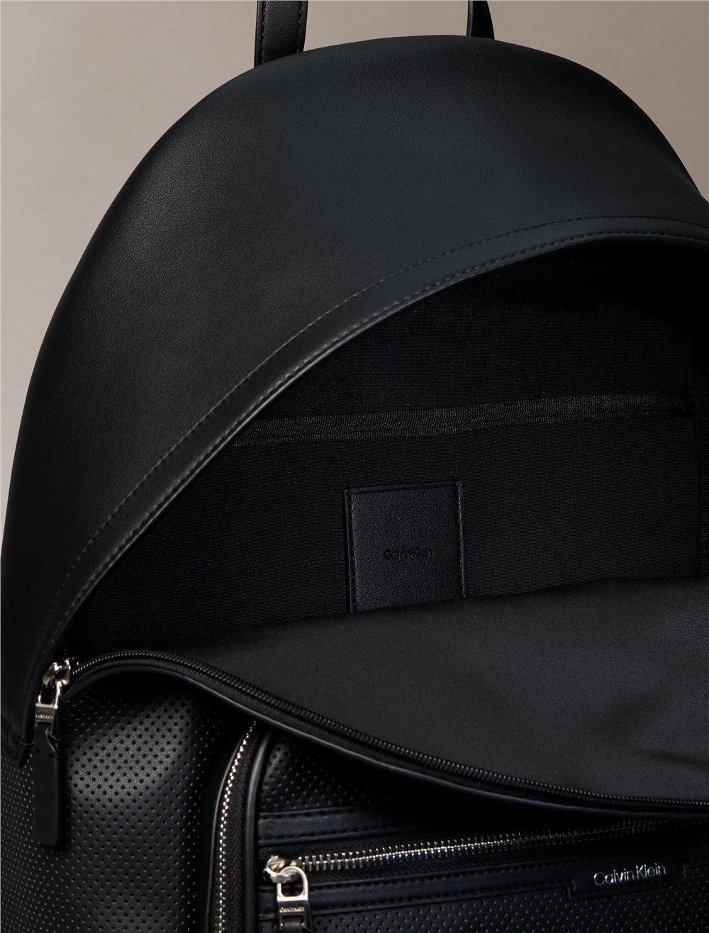 Calvin Klein Perforated Backpack Erkek Sırt Çantası Siyah