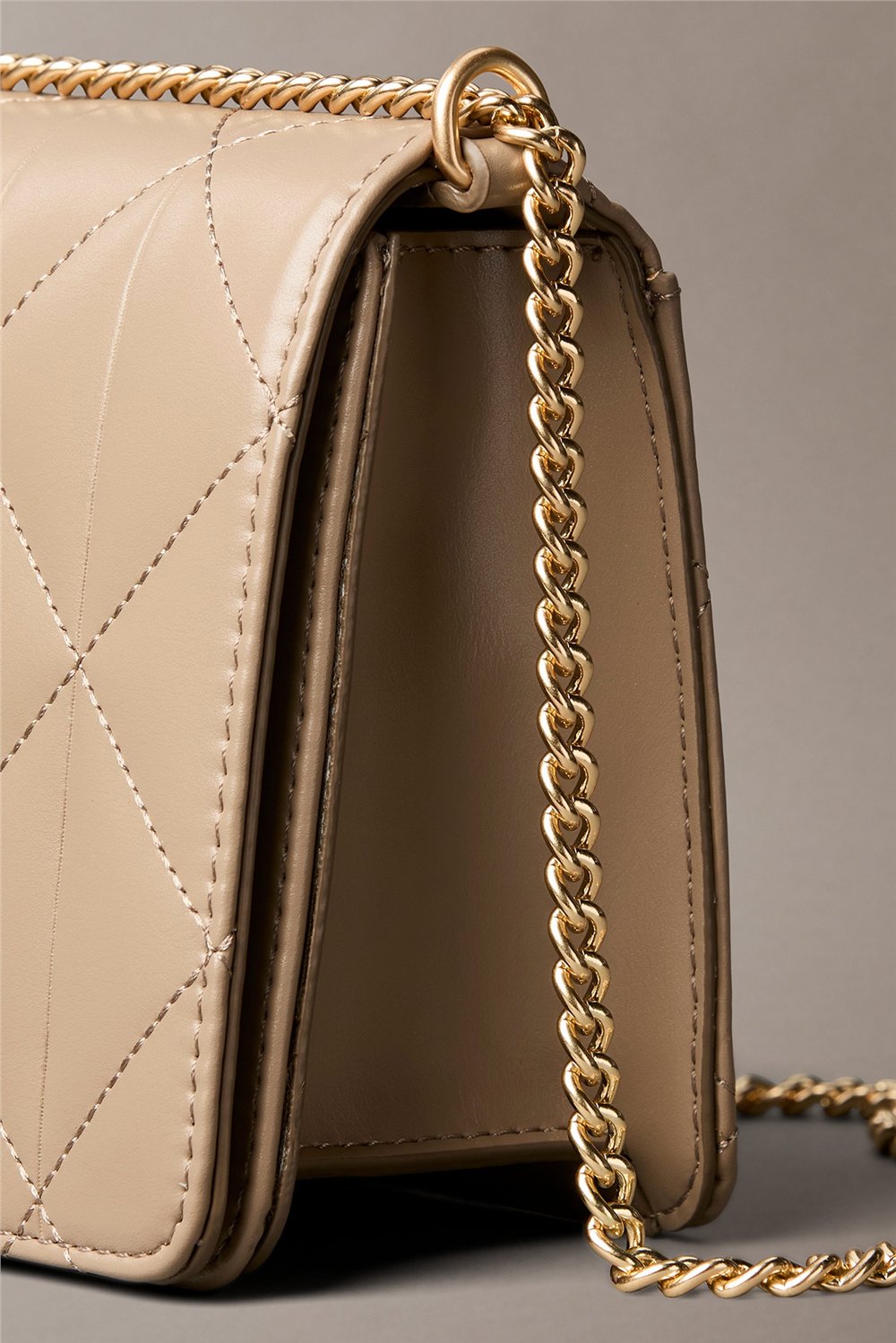 Calvin Klein Quilted Mini Chain Bag Kadın Cüzdan Kahverengi