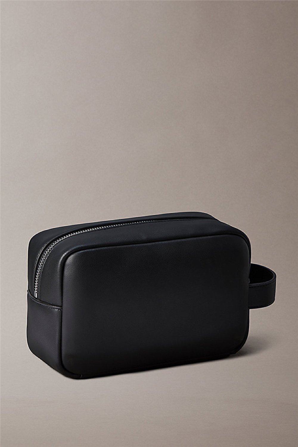 Calvin Klein Raised Dopp Kit Erkek El Çantası Siyah