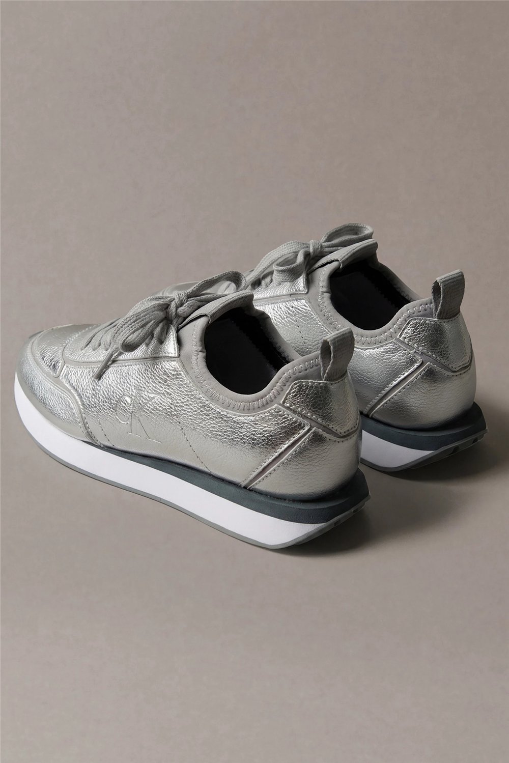 Calvin Klein Retro Runner Metallic Kadın Sneaker Gri