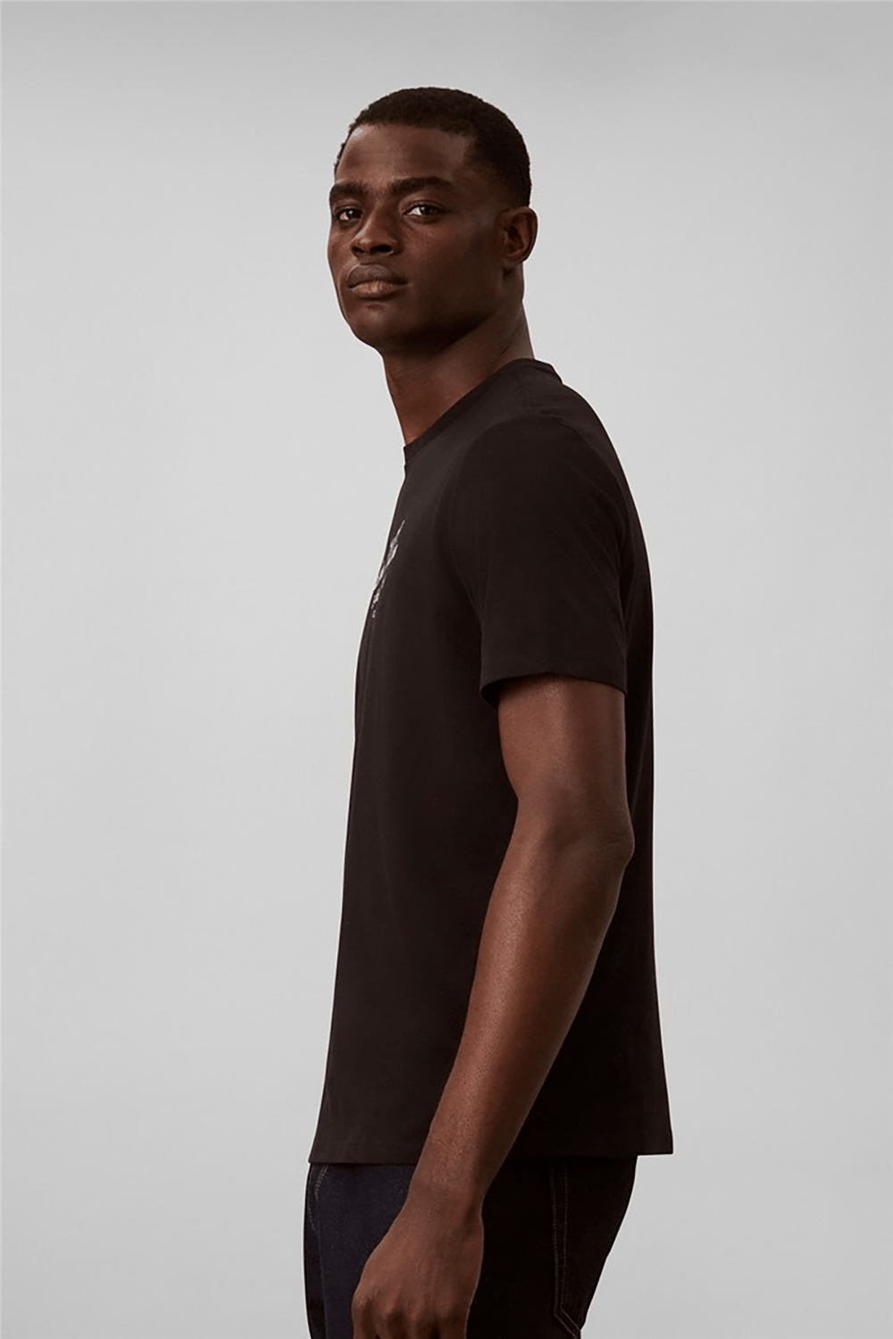 Calvin Klein Ss 30S Eu Script Calvin Klein Gr Erkek Bisiklet Yaka T-Shirt Siyah
